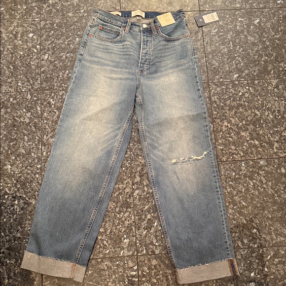 Blue Denim Universal Thread Jeans - Picture 1 of 5